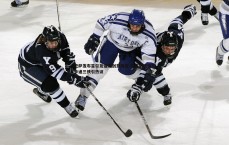 速雷体育-巴萨发布首尔友谊赛创意海报 拉菲尼亚领衔卡通三侠引热议